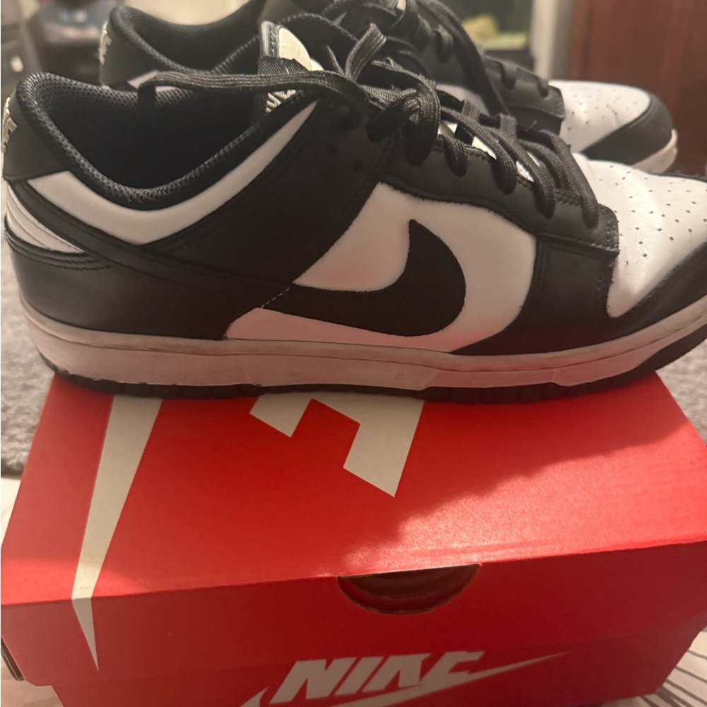 Nike Dunks Low (Pandas)
